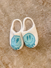 Load image into Gallery viewer, Plush Slippers
