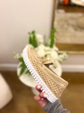 Load image into Gallery viewer, Isle Jacobsen Metallic Loafer Platinum White
