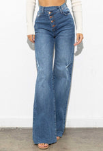 Load image into Gallery viewer, The Tampa Jeans

